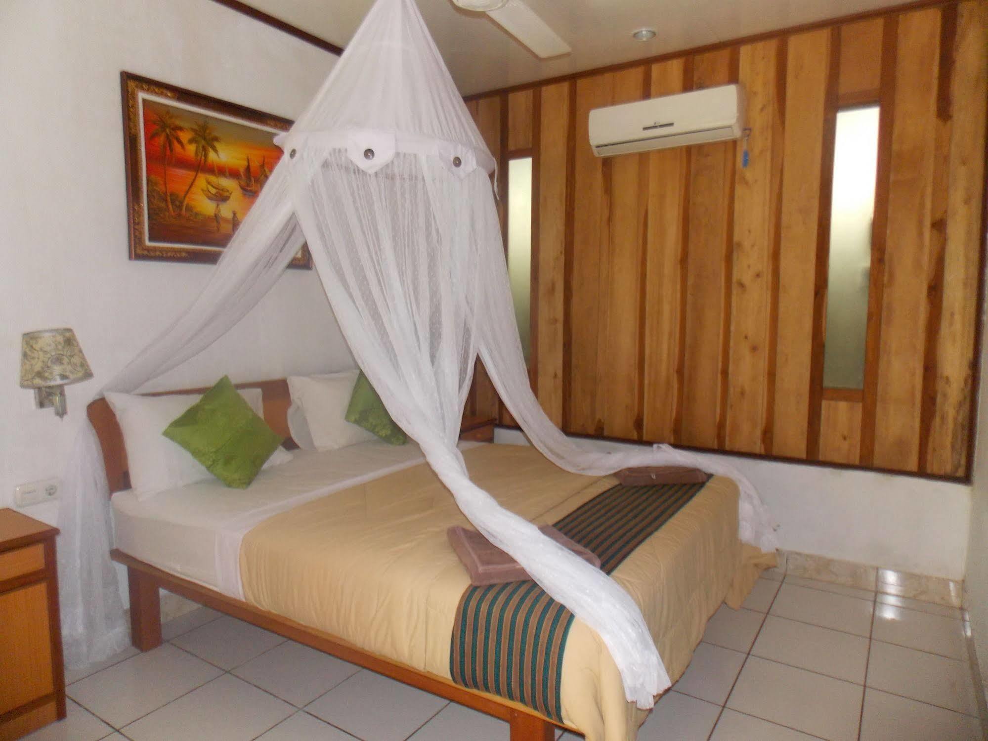Komodo Lodge Labuan Bajo Exterior foto