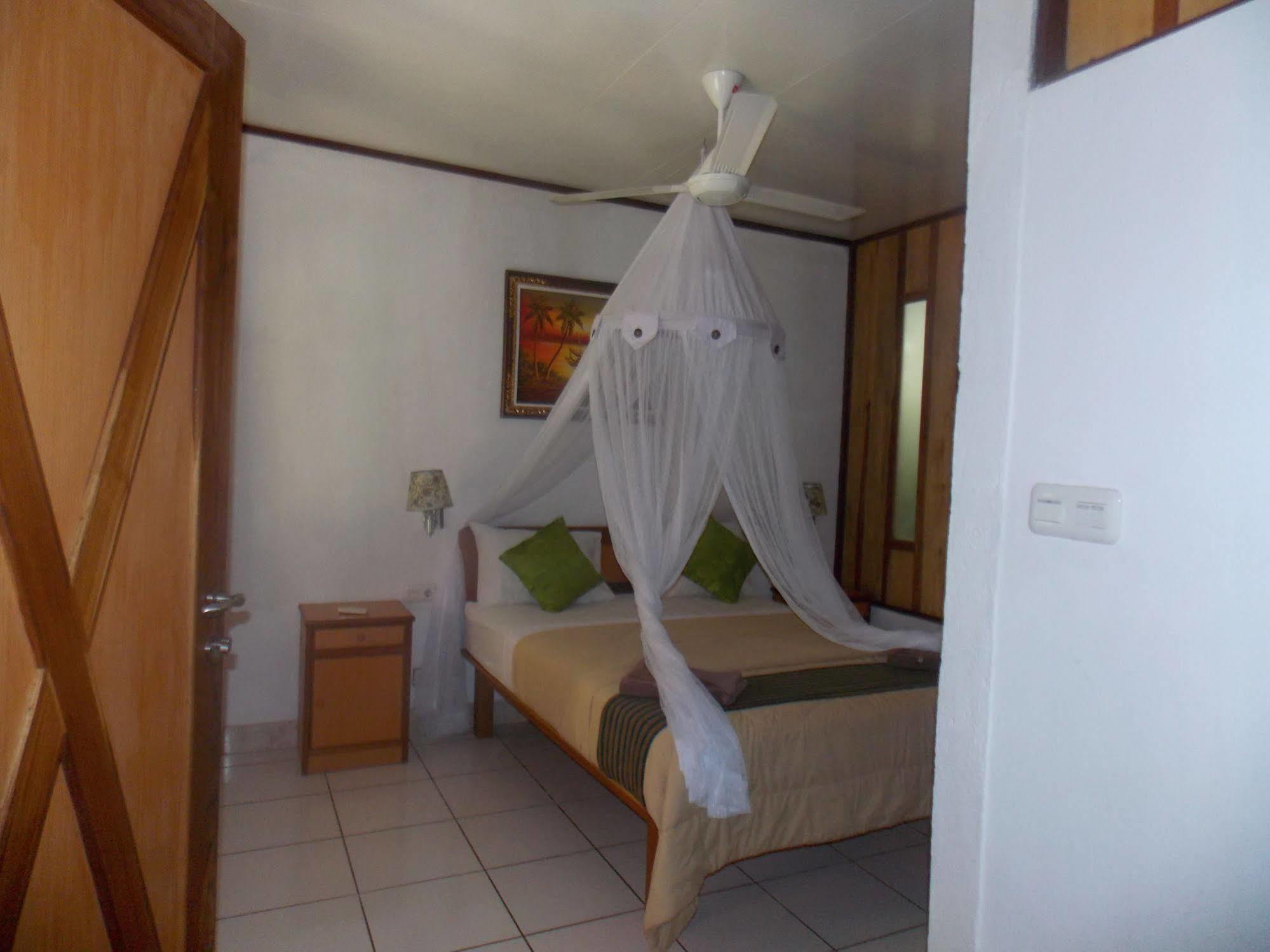 Komodo Lodge Labuan Bajo Exterior foto